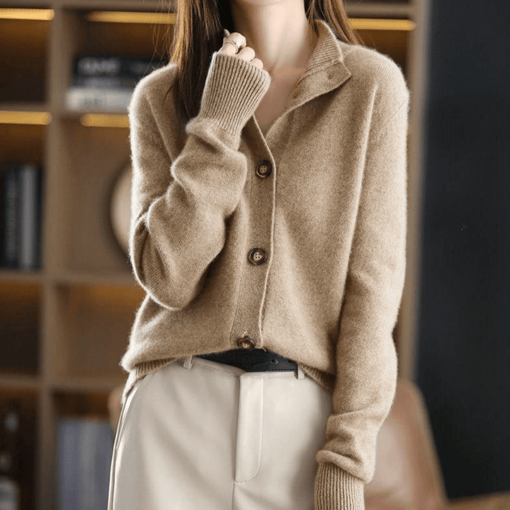 Drune | Soft, cuddly cashmere knit cardigan sweater