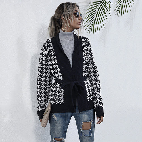 Damen Strickjacke mit modernem Karomuster und Taillengurt Drune