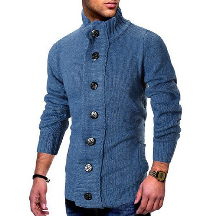 Herren Strickjacke mit hohem Kragen und dekorativen Knopfdetails Drune