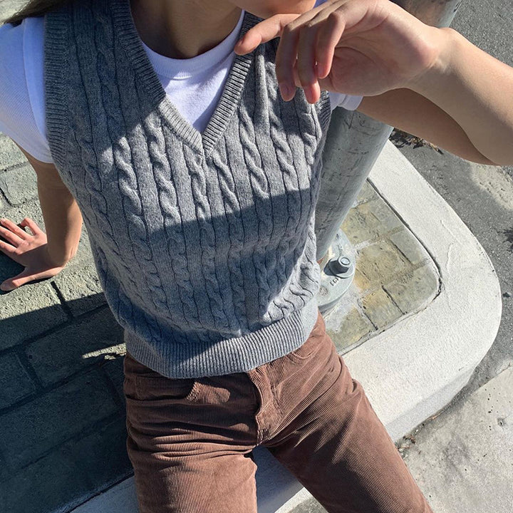 Damen Strick-Crop-Top mit V-Ausschnitt und Zopfmuster Drune