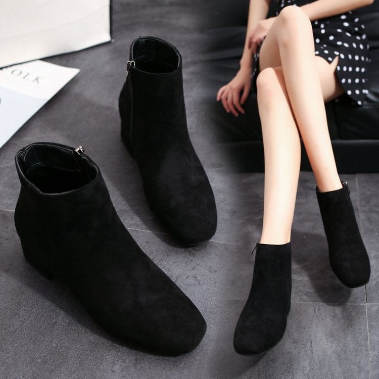 Damen Stiefeletten mit samtigem Obermaterial und komfortablem Blockabsatz Drune