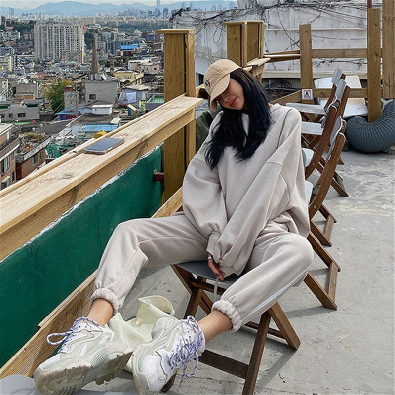 Damen gemütliches Freizeit-Set mit oversized Pullover und Jogginghose Drune