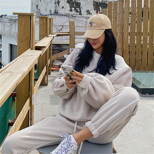 Damen gemütliches Freizeit-Set mit oversized Pullover und Jogginghose Drune