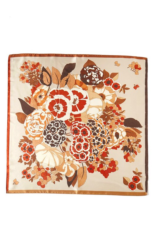 Drune | Seidentuch mit Blumenmuster und Quadratform