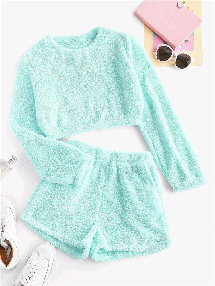 Damen Flauschiges Freizeit-Set mit cropped Oberteil Drune