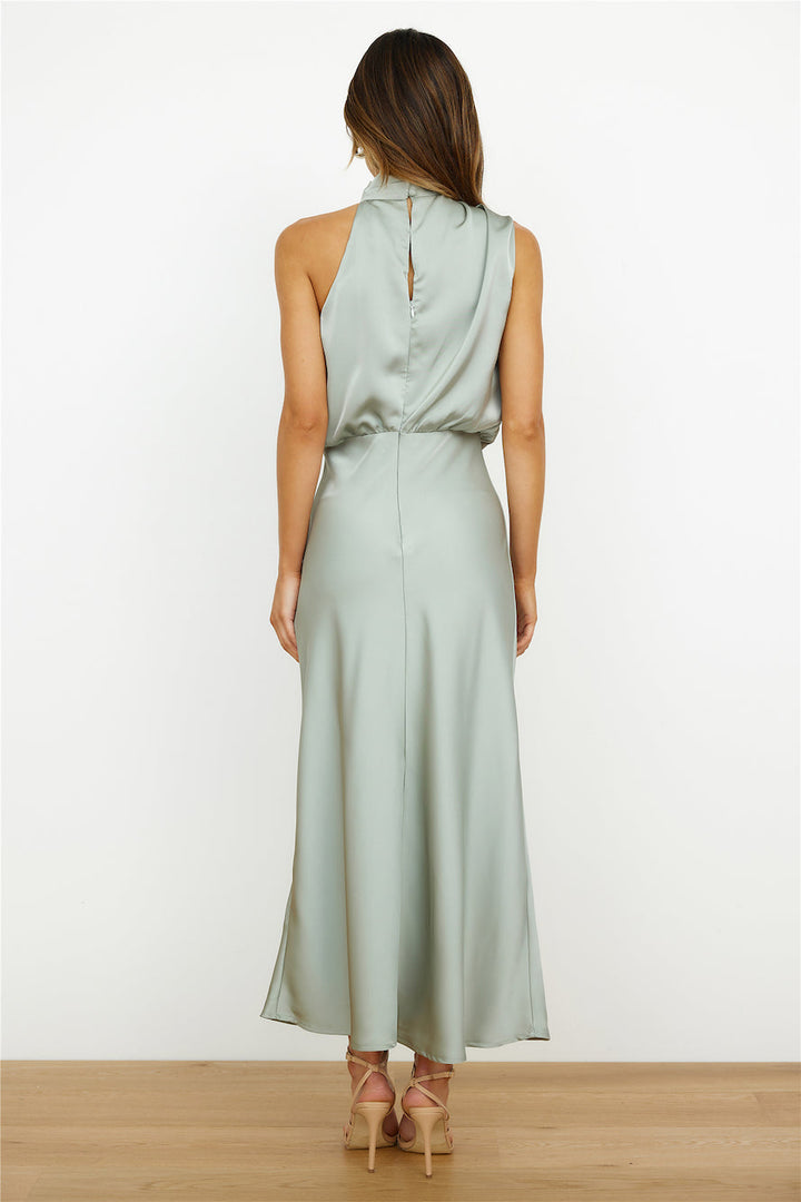 Drune | Elegantes Midikleid Mit Asymmetrischem Rundhalsausschnitt