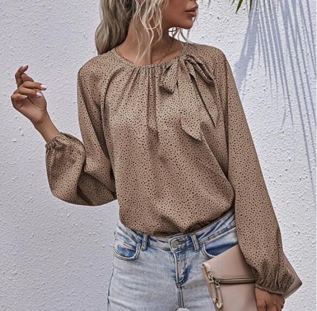 Damen Bluse mit dekorativem Rüschendetail und modernem Allover-Muster Drune