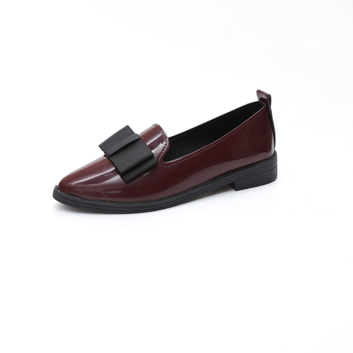 Damen nan eleganter Lackslipper mit dekorativer Schleife und leichter Plateausohle Drune