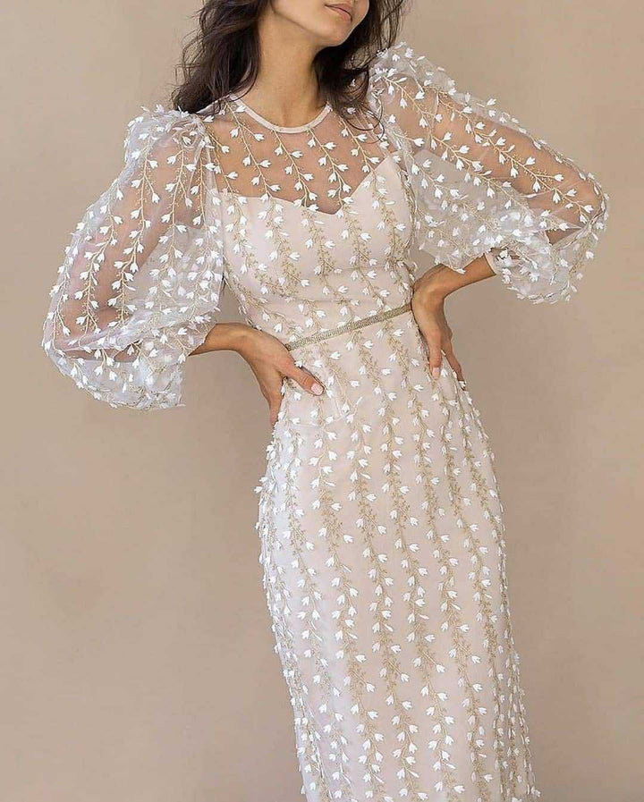 Damen Kleid mit transparenten Puffärmeln und floralem Stickdesign Drune