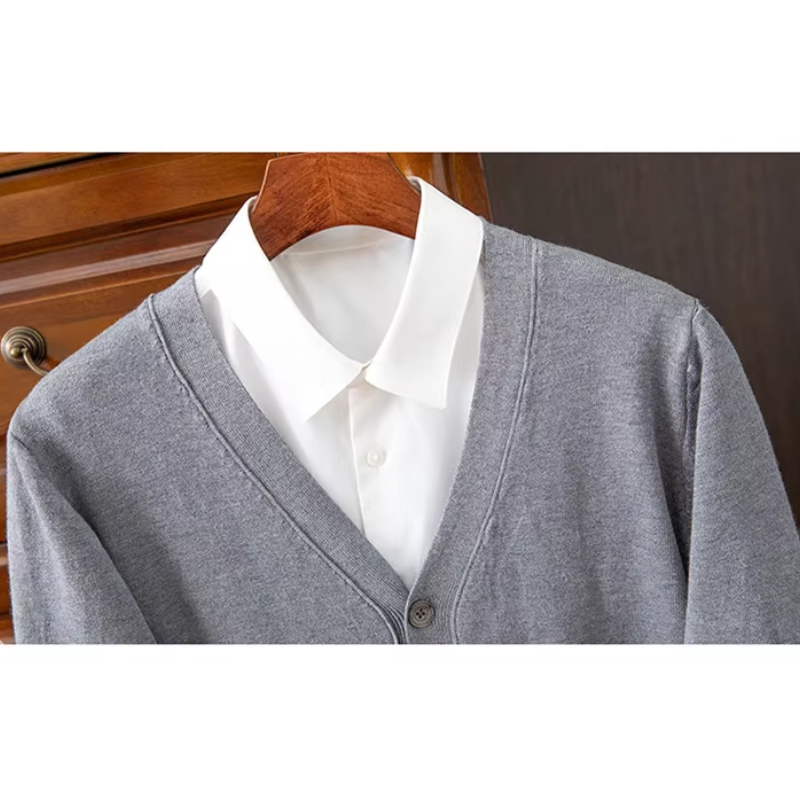 Drune | Herren Strickjacke Mit Knöpfen, Leichter Stoff, Klassischer V-ausschnitt