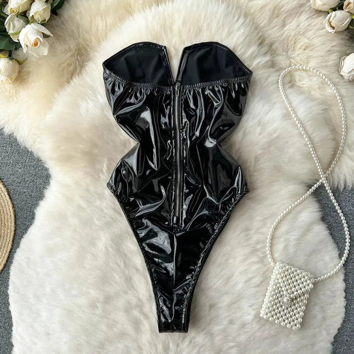 Drune | Body Donna made of PU leather with V-neck
