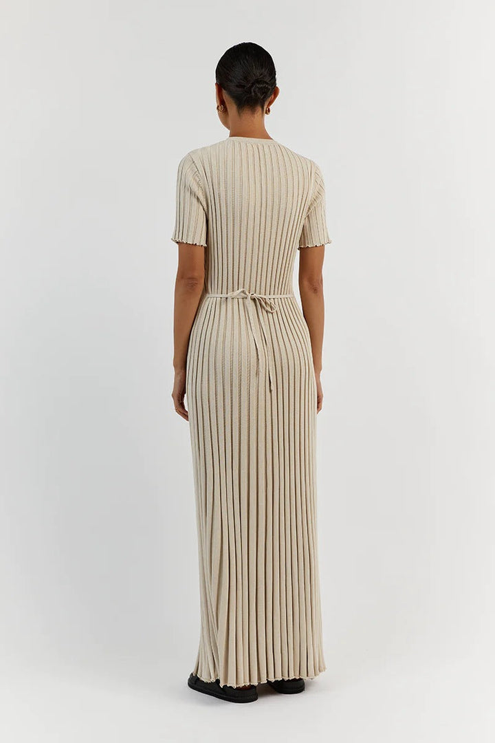 Drune-Strickkleid mit schmaler Taille und Streifenmuster