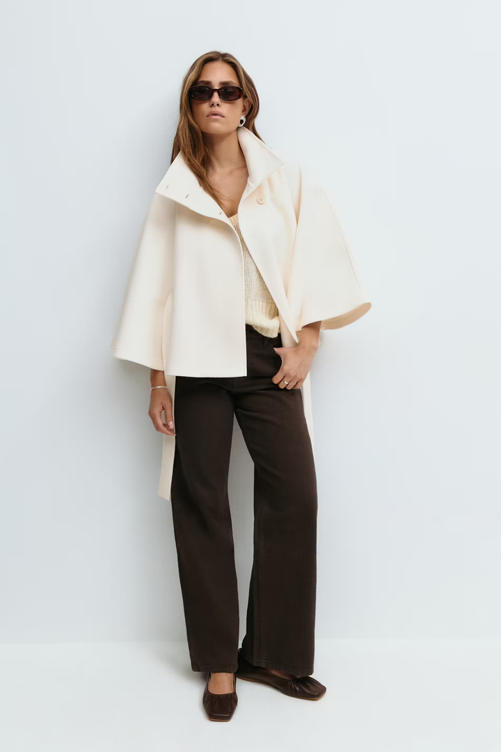Drune | Elegante Damenjacke mit Gürtel