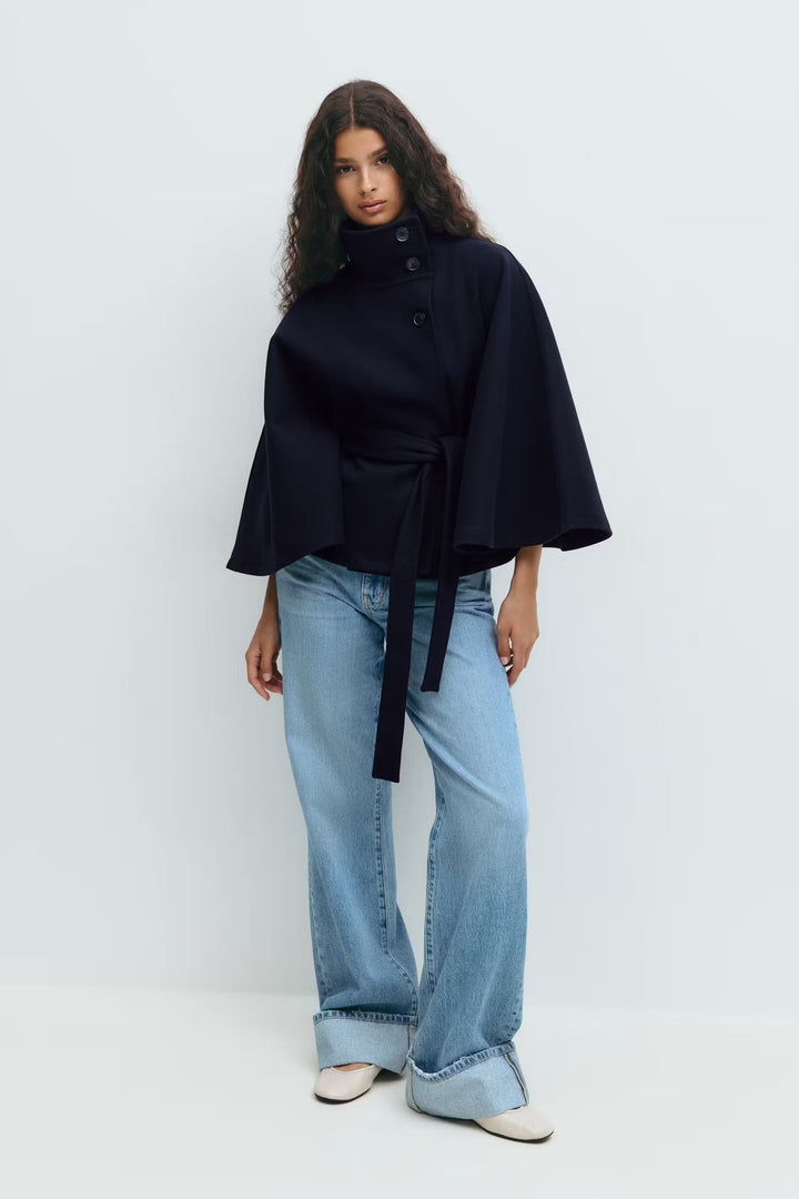 Drune | Elegante Damenjacke mit Gürtel