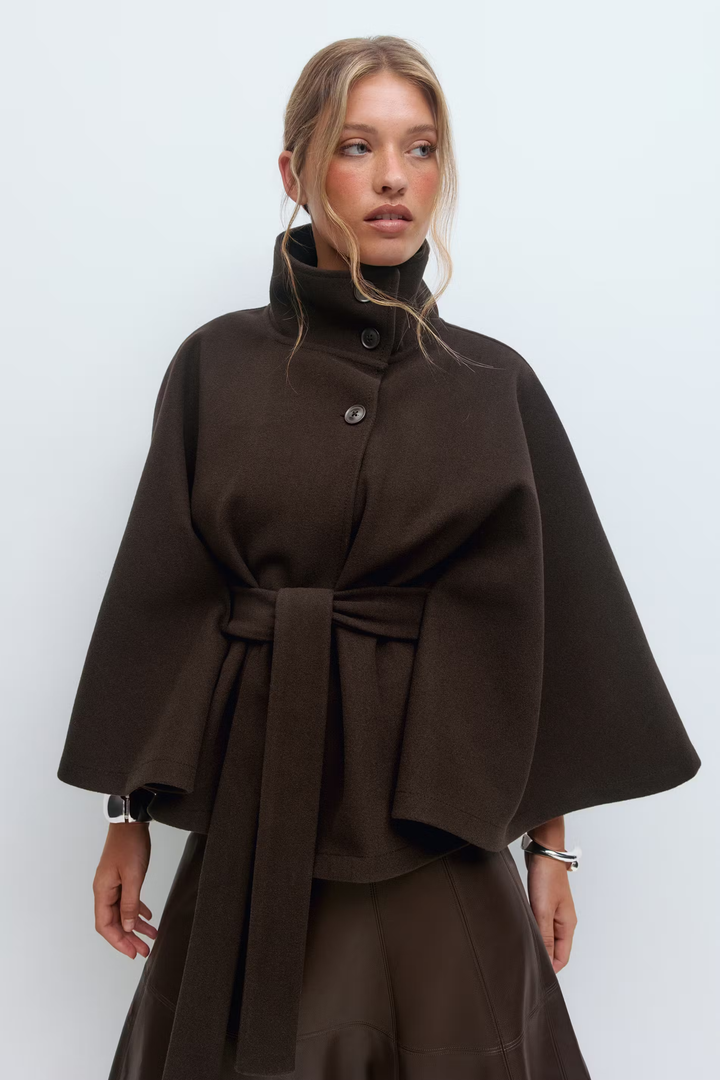 Drune | Elegante Damenjacke mit Gürtel