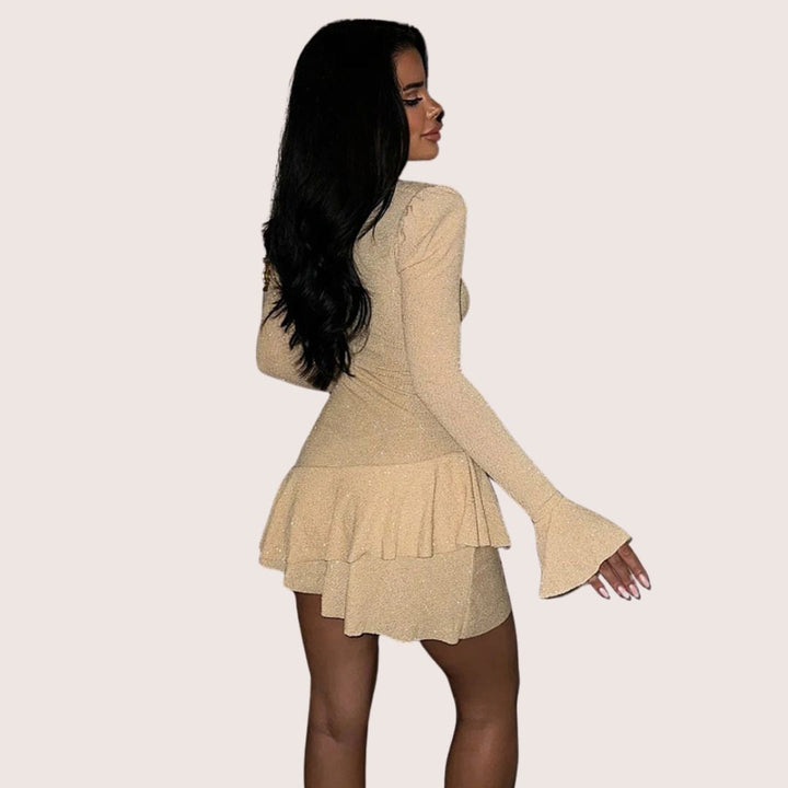 Drune | Minikleid mit tiefem V-Ausschnitt und Rüschen