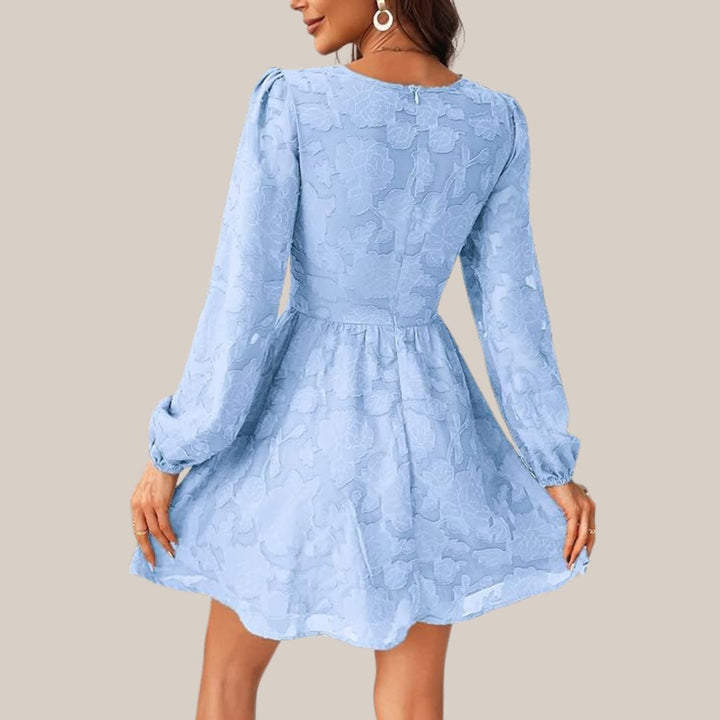 Drune | Schickes Langarmkleid mit tiefem V-Ausschnitt