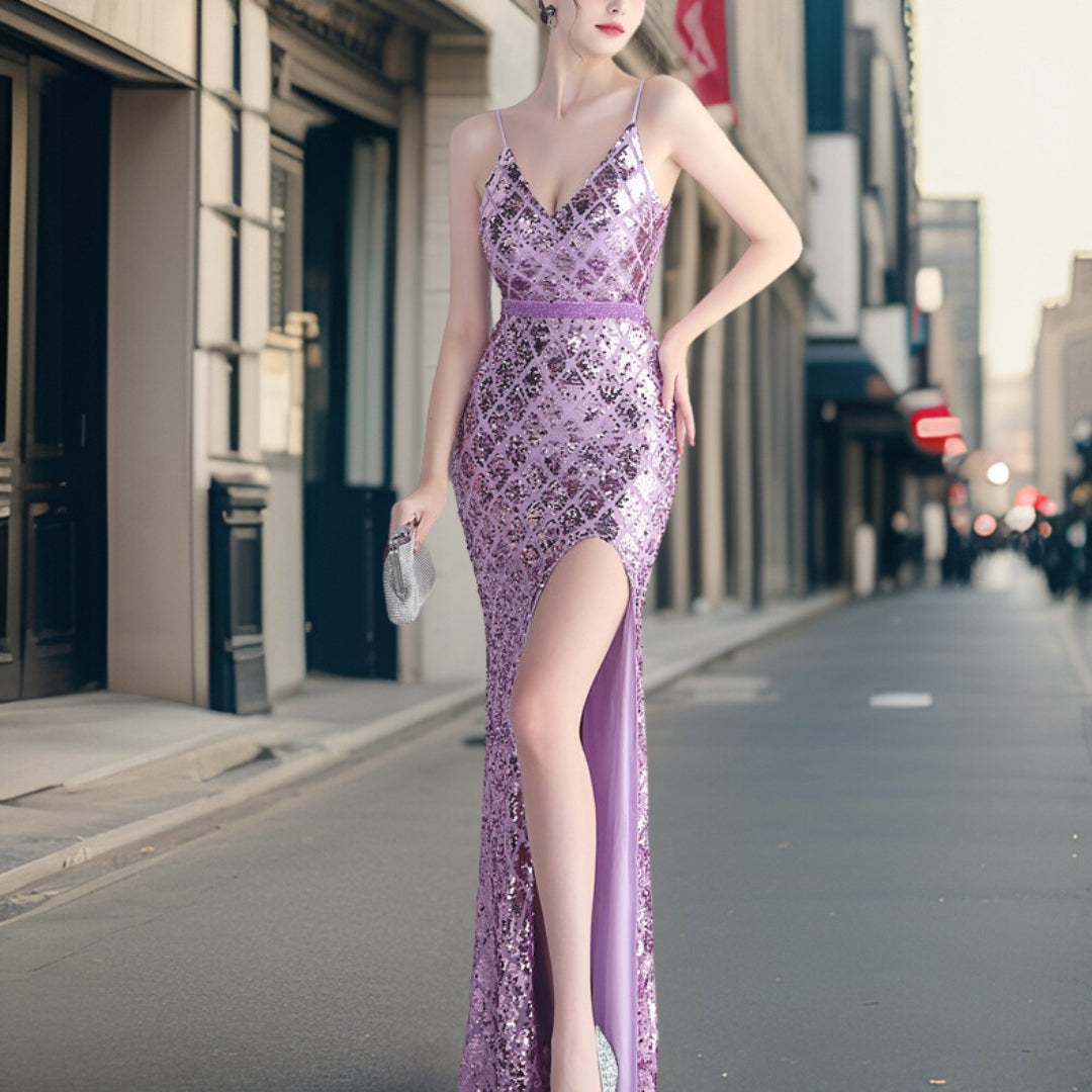 Drune - Luxuriöses Pailletten Kleid mit seitlichem Schlitz