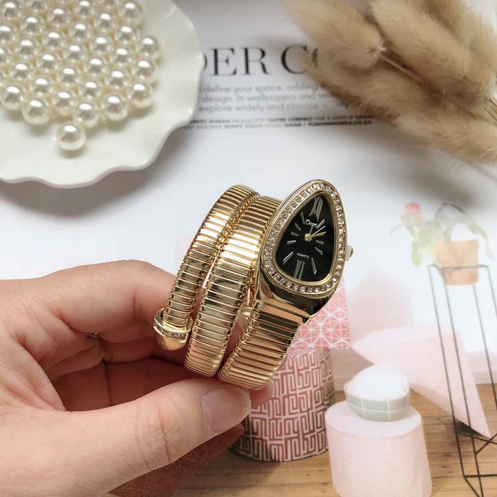 Drune | Luxuriöse Goldene Wickelarmbanduhr