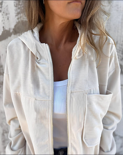 Drune | Bequeme Damen-Cordjacke mit Kapuze