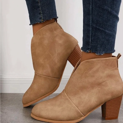 Drune | Stiefeletten Mit V-Ausschnitt