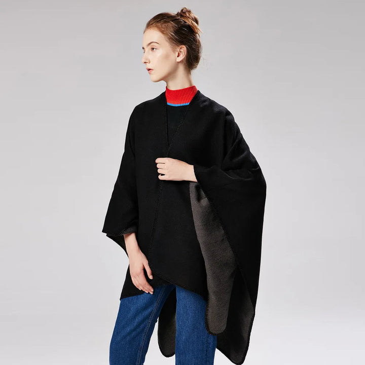 Drune | Warmer Poncho mit Fließendem Schnitt