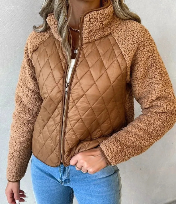 Drune | Kurze Damenweichjacke