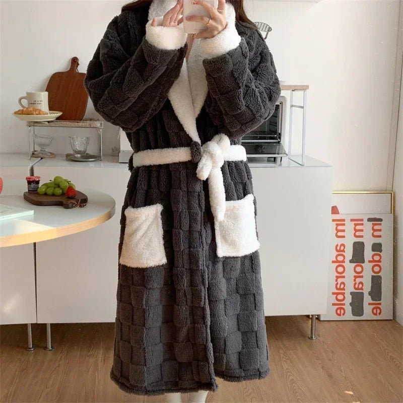 Drune | Lässiger Herbst Flanell Bademantel für Frauen