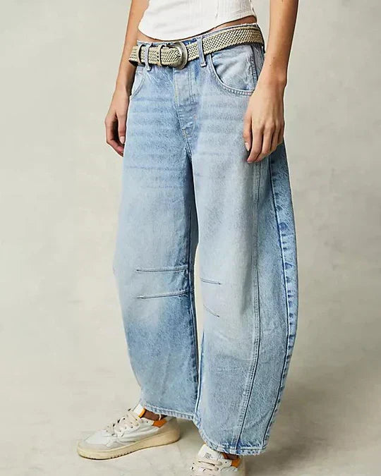 Drune | Mitteltaillierte Röhrenjeans für Frauen