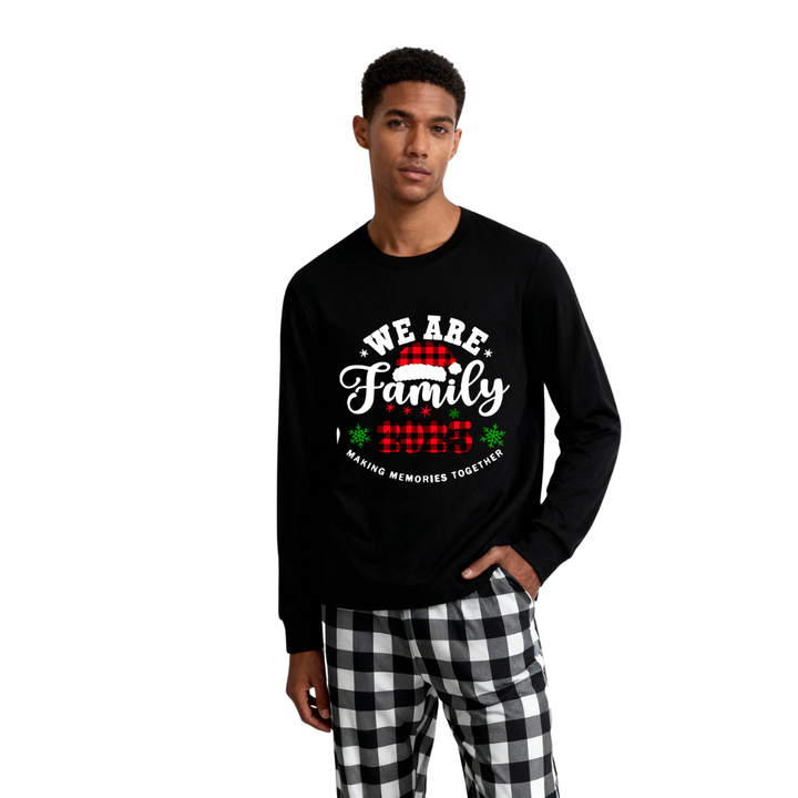Drune | "Wir sind Familie2025" Santa Hut Monogramm Druck Schwarz Langarmshirt mit Schwarz-Weiß karierten Hosen Familien passende Pyjamas