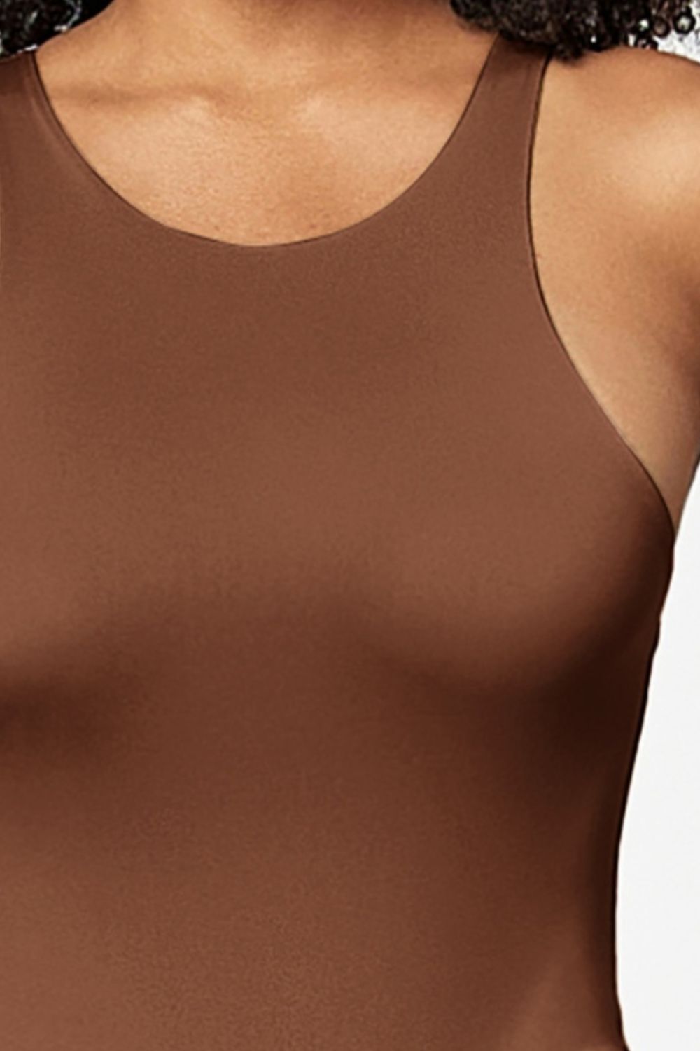 Drune | Vollgröße Rundhalsweite Träger Bodysuit