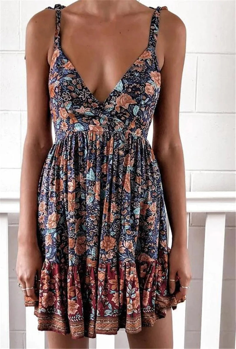 Drune | Bedrucktes Kleid mit einem tiefen Ausschnitt und Schulterträgern für Damen