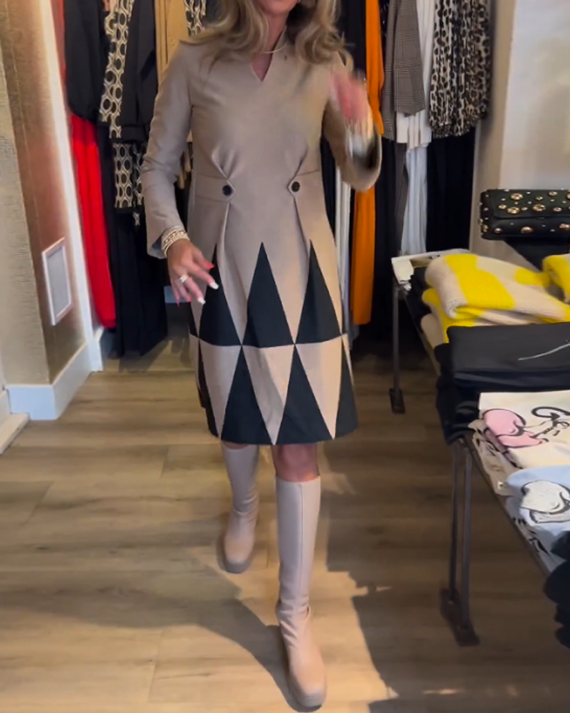 Drune | Kleid mit Geometrischem Print