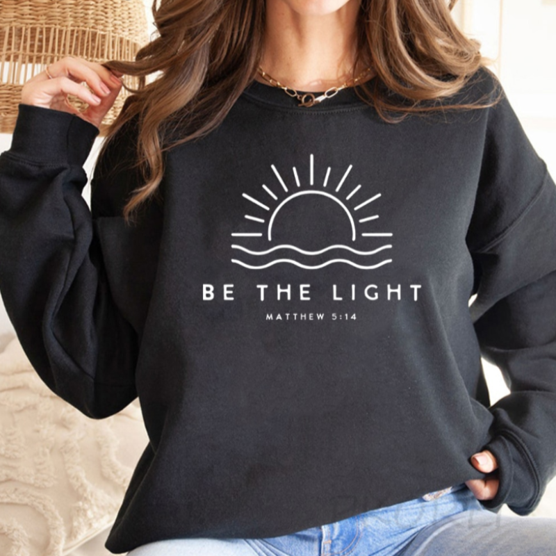 Drune | Stijlvolle Sweater "BE THE LIGHT"