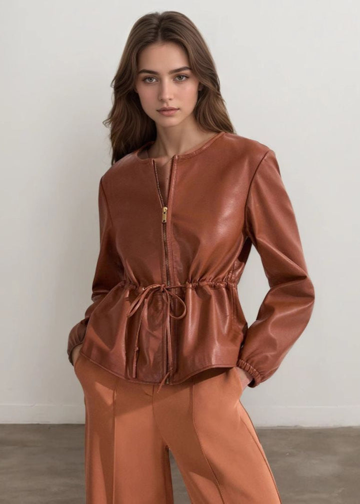 Drune | Kognac Kunstleder Zip-Jacke mit Zugband Taille