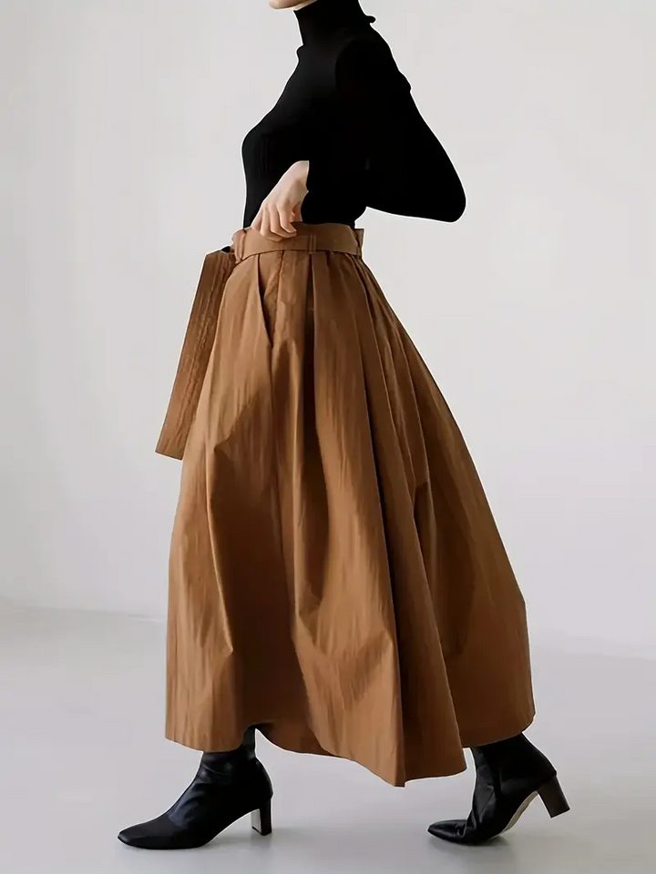 Drune | Sculpted Culotte Hose