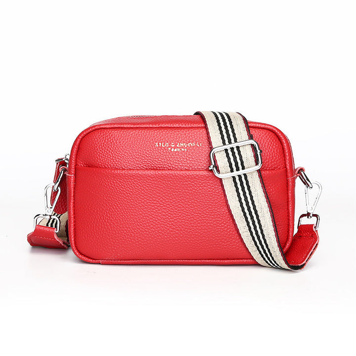 Drune | Schlichte Schultertasche Aus Veganem Leder Im Kleinen Quadratischen Format