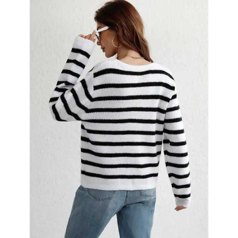 Drune | grob gestrickter Pullover mit Knopfleiste und seitlichen Taschen