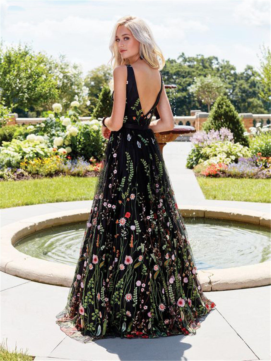 Drune | Fabulous Ärmelloses besticktes Kleid