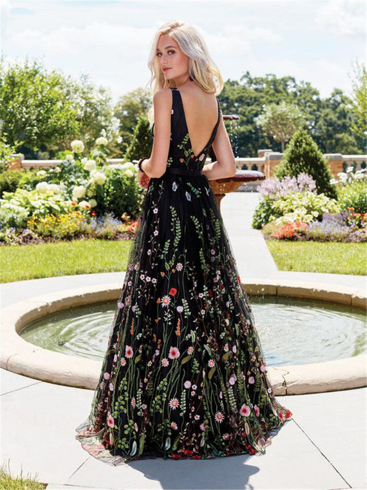 Drune | Fabulous Ärmelloses besticktes Kleid