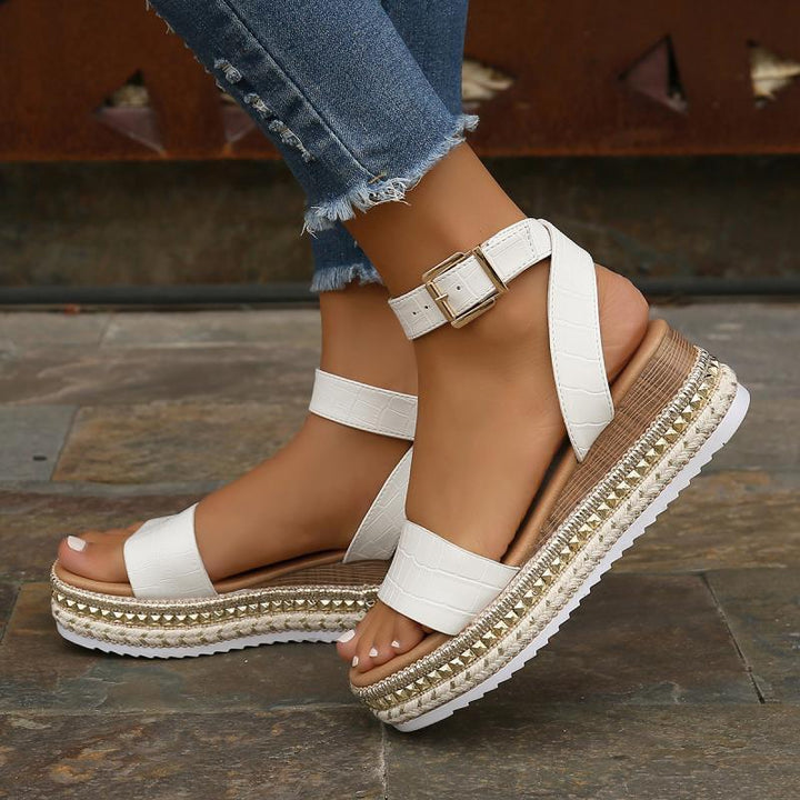 DruneSommer Sandalen mit Schnallenriemen und Plateau