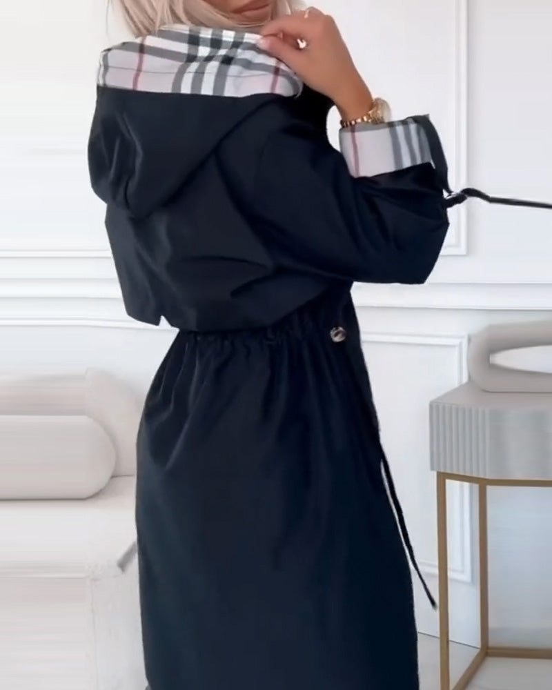 Drune | Trenchcoat mit Kapuzen Merkmal