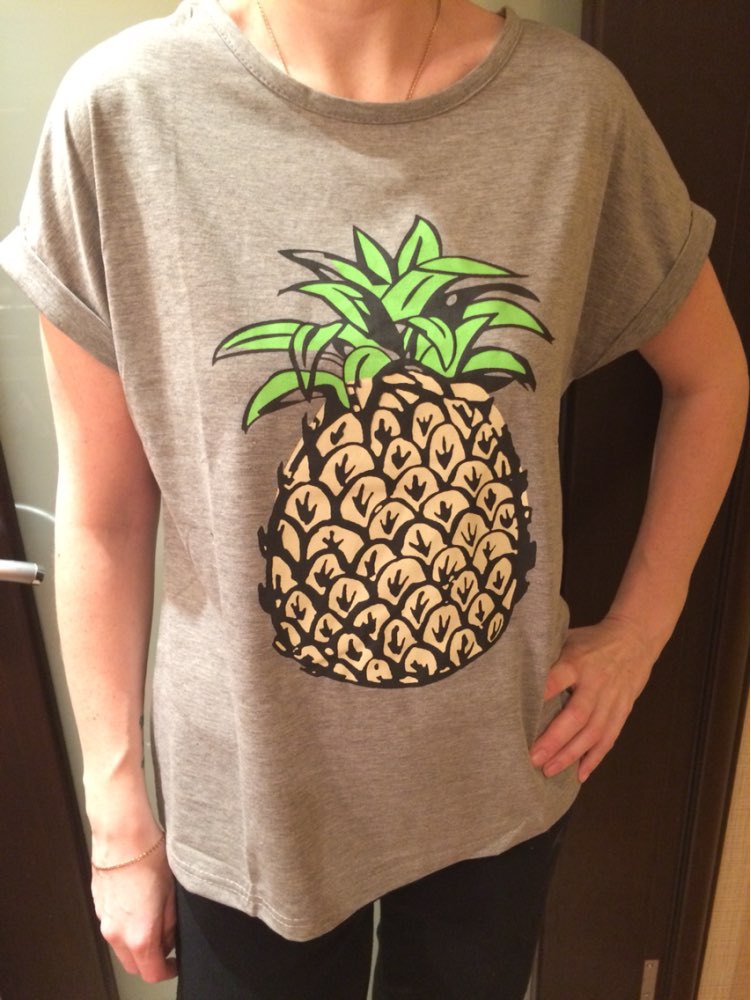 Damen T-Shirt mit fröhlichem Ananas-Motiv und lässigem Schnitt Drune