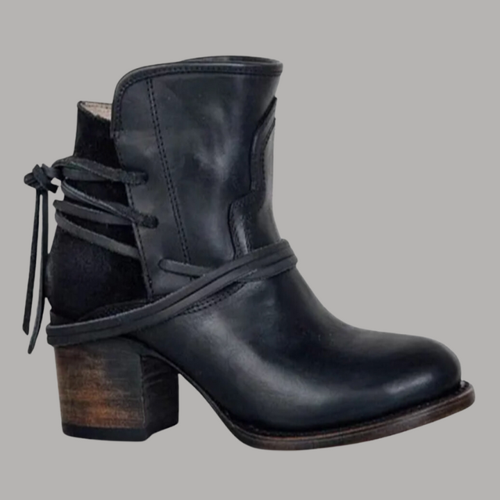 Drune | Stiefeletten mit Riemendetails