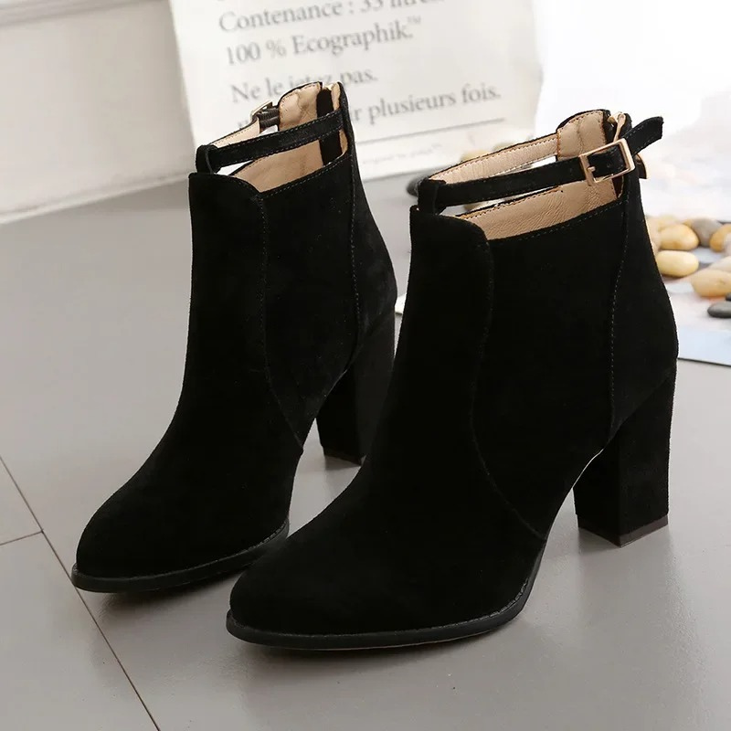 Drune | Stiefel mit hohem Blockabsatz für Frauen