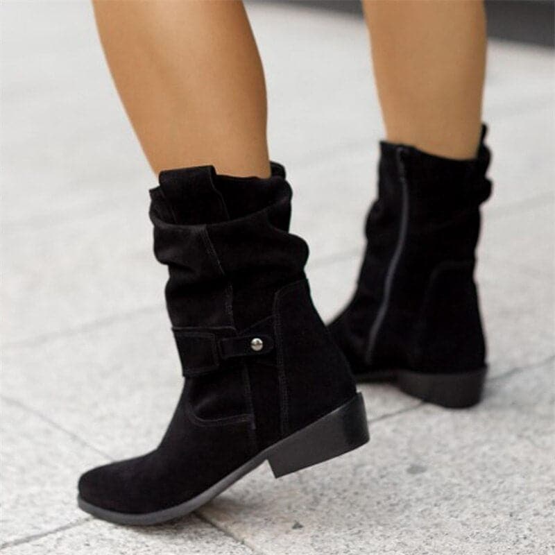 Drune | Slouch Boots Wildleder Niedriger Blockabsatz Slip on Komfort
