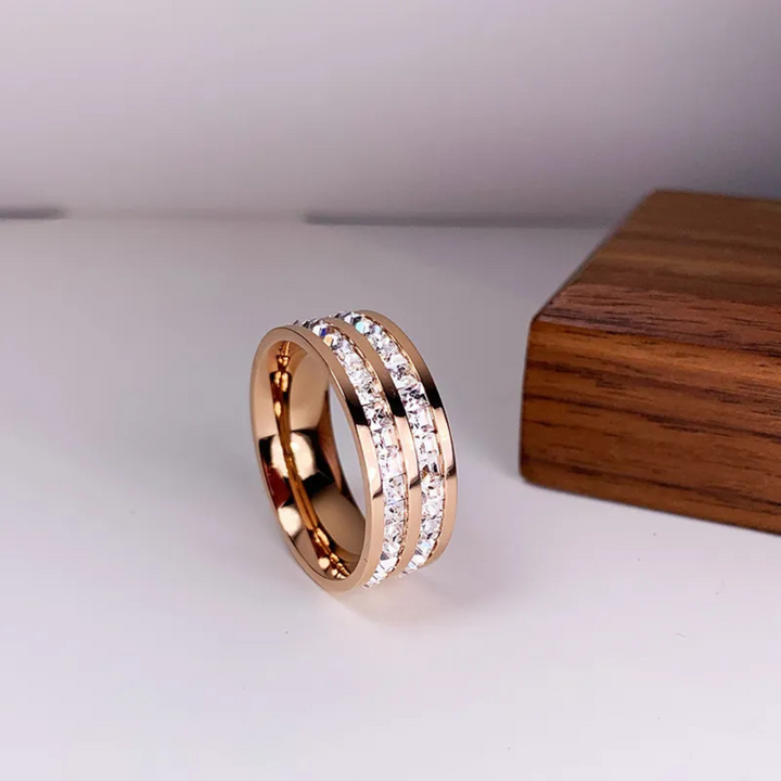 Drune | Eleganter Eingelegter Zirkonia Ring Gold