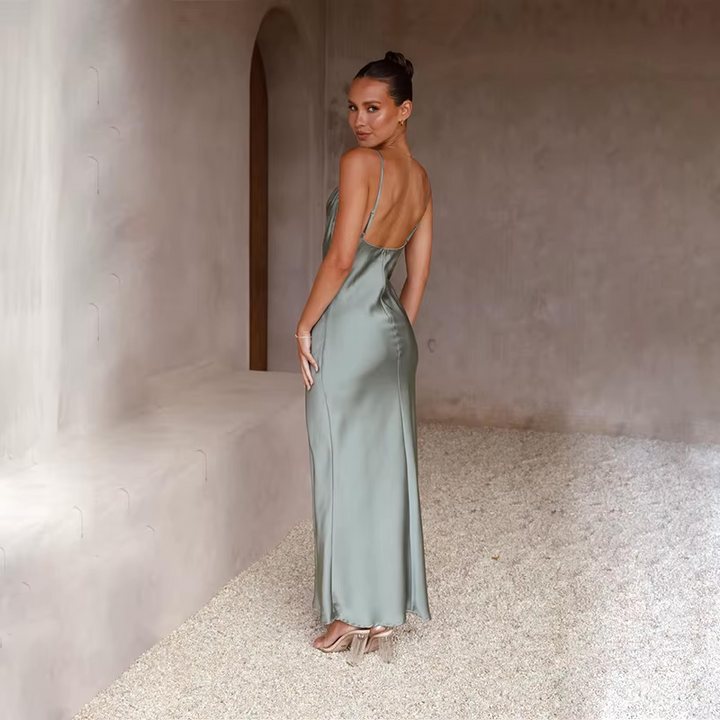 Drune | Zeitlose Satin Damenkleid Mit Offenem Rücken Elegantes Design