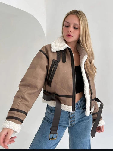 Drune | Lammfelljacke - Kurzes Modell - Oversized Fit - Warme Wollfutter - Reißverschluss schließen