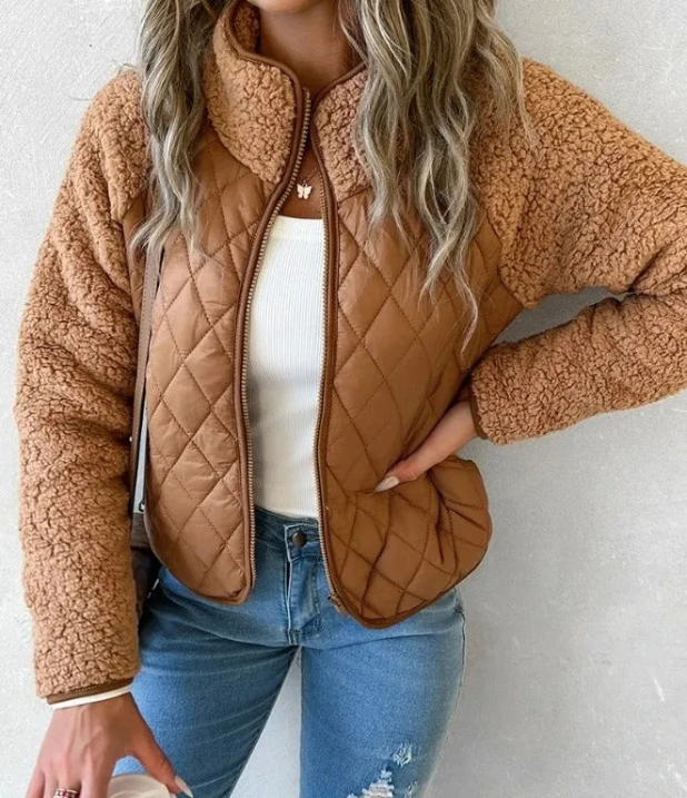 Drune | Kurze Damenweichjacke